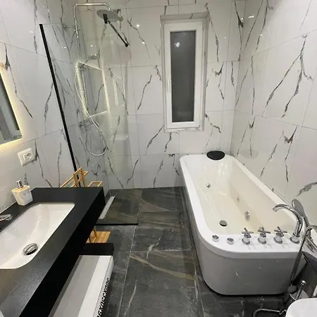 Luxury - Rruga Elbasanit * Tirana