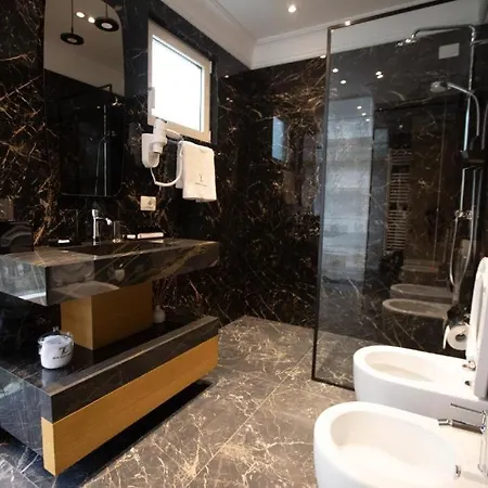 Luxury - Rruga Elbasanit *