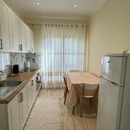 Apartment Luxury - Rruga Elbasanit