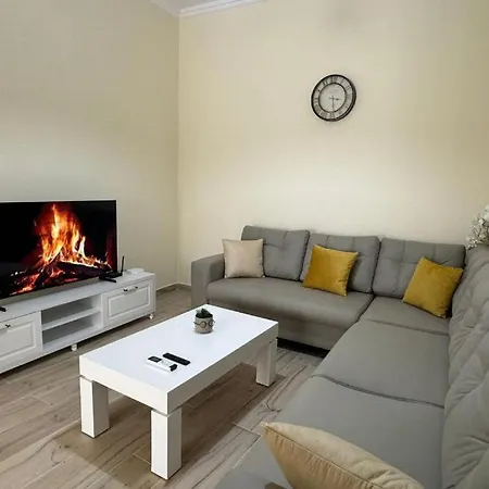 Luxury - Rruga Elbasanit Apartment *